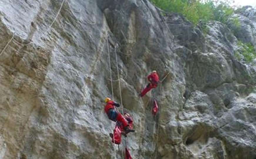 U kanjonu Grabovica smrtno stradao planinar iz Jablanice