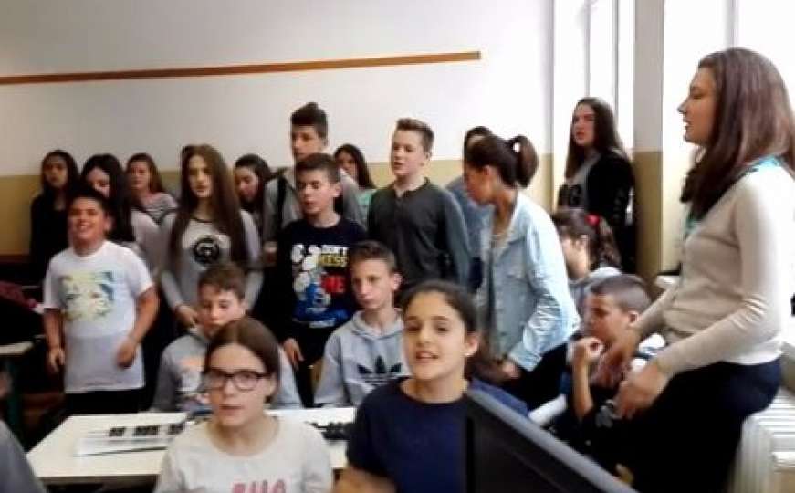 Stara škola: Kad cijeli razred u glas pjeva Miladina Šobića