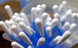 Stručnjaci tvrde: Ne trebate čistiti uši