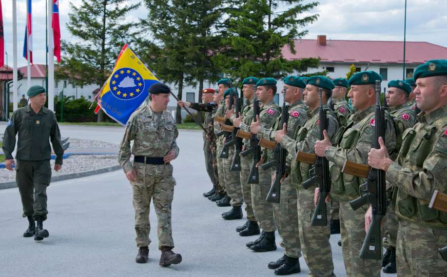 Operativni komandant EUFOR-a posjetio Misiju u BiH