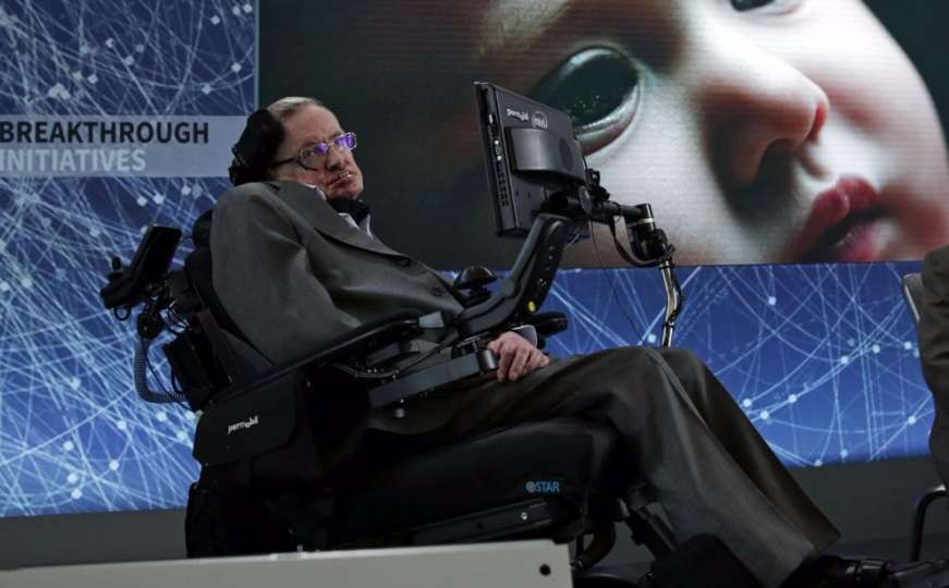 Stephen Hawking: U narednih sto godina moramo se preseliti na drugu planetu