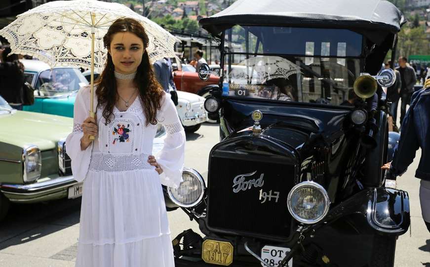 Ford T star 100 godina na izložbi oldtimera u Sarajevu