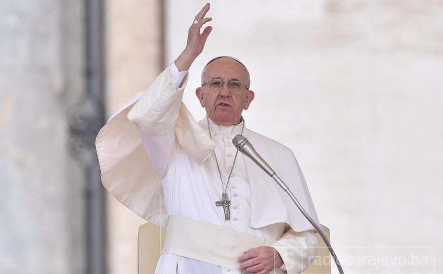 Papa se srami 'majke svih bombi': Majka daje život, a ta bomba sije smrt!