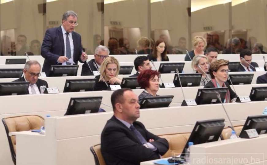 Fazlić: Negativno mišljenje Komisije ne znači obaranje Zakona