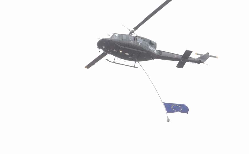 Helikopteri kružili iznad Sarajeva povodom Dana Europe