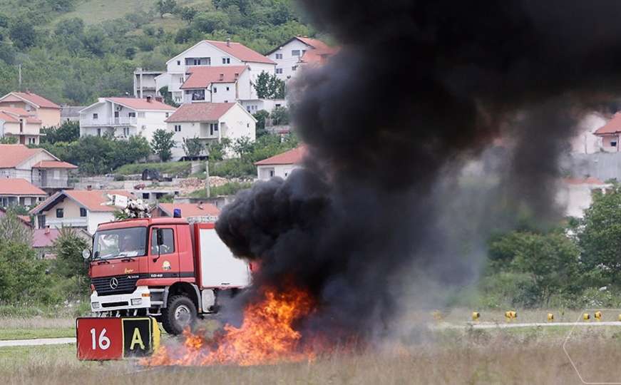 Službe odgovorile izazovu: "Spašeni" svi putnici iz srušenog aviona u Mostaru