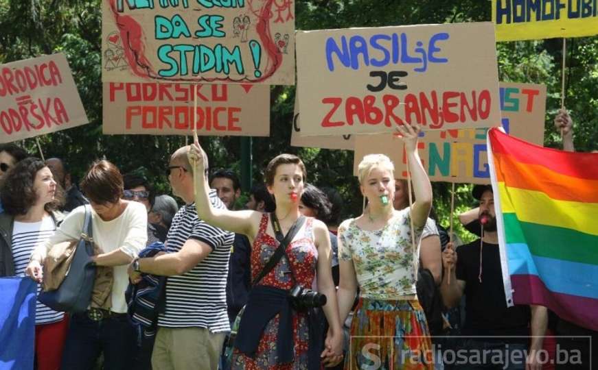 Protesti u centru Sarajeva zbog uskraćivanja prava LGBTI osobama
