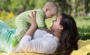 Nedjelja kada se slavi majčinstvo: Danas je Dan majki