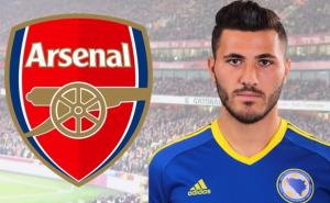 Britanski mediji tvrde: Kolašinac definitivno potpisao s Arsenalom