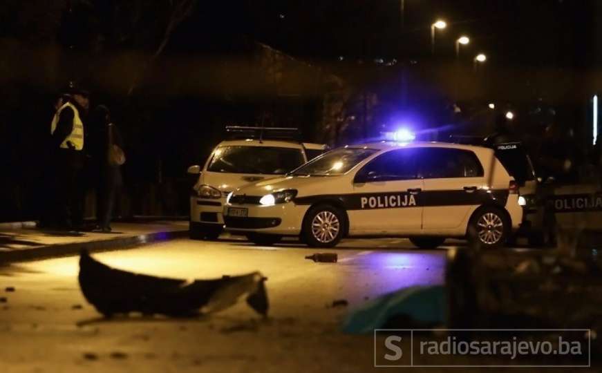 Zbog sudara na ulazu u Sarajevo zatvorena brza cesta: Dvije osobe povrijeđene