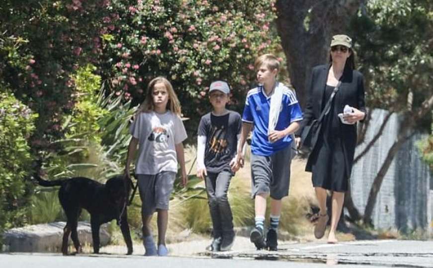 Kćerka Angeline Jolie prošetala u dresu reprezentacije BiH