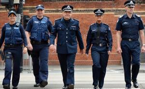 Policajci moraju dijeliti uniforme, nemaju novca za nove