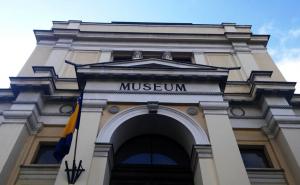Stručnjaci iz muzeja Louvre radit će sa Zemaljskim muzejom BiH