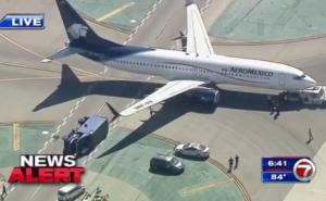 Avion udario u kombi, povrijeđeno šest osoba