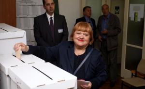 Izbori u Hrvatskoj: Njen slogan je "Mrak Gradonačelnica"