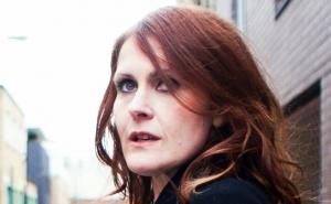 Alison Moyet - Reassuring Pinches