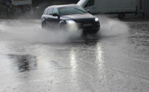 Nestabilno vrijeme s jačim pljuskovima i grmljavinom 