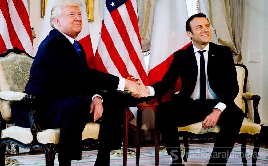 Rukovanje o kojem se priča: Macron nije htio pustiti Trumpovu ruku