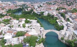 U BiH sutra sunčano, tokom dana s pljuskovima i grmljavinom