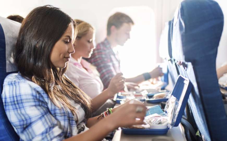Anthony Bourdain: Hranu u avionu nikada nemojte jesti