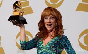 CNN otpustio komičarku Kathy Griffin zbog fotografije s Trumpovom glavom