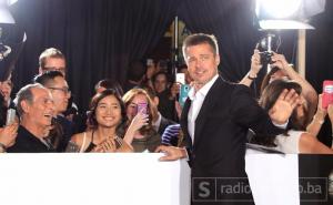 Brad Pitt je ponovo nasmijan, a sve zbog brinete Gine Rodriguez