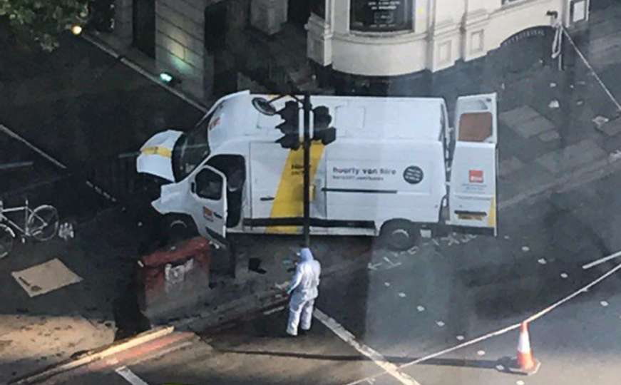 Objavljena fotografija kombija korištenog u napadu u Londonu