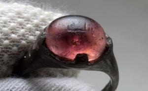 Misteriozni prsten: Nosili su ga Vikinzi a na njemu je posveta Allahu 
