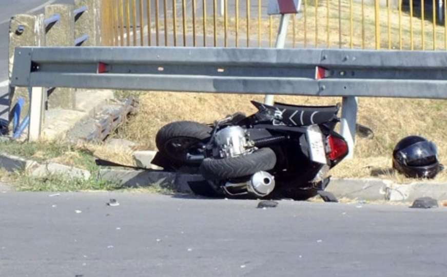 Saobraćajna nesreća kod Žepča: Sudarili se motociklista i biciklista