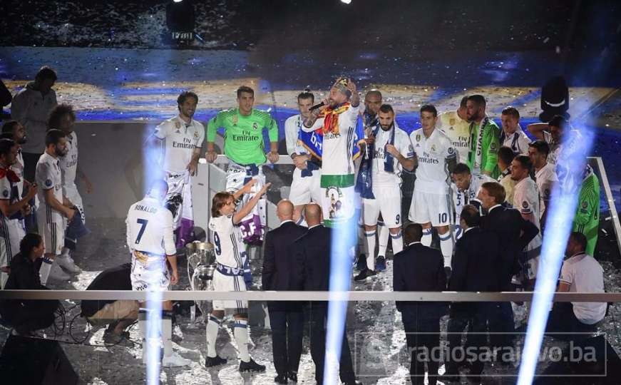 Spektakularan doček Reala: Ramos s krunom, Ronaldo zapjevao