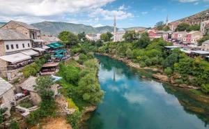 Stručnjaci tvrde: Neretva je zagađena, građani se kupaju na vlastitu odgovornost