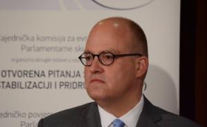 Moore: Reformski put jedini put naprijed za BiH