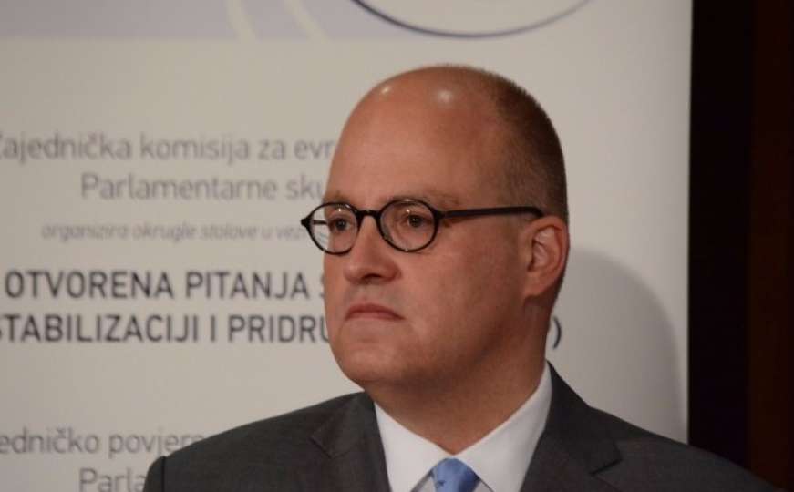 Moore: Reformski put jedini put naprijed za BiH