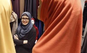 Ometa komunikaciju u školama: Vlada predložila zabranu hidžaba i burke