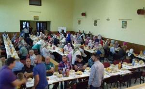 Iftar za 200 postača u povratničkom naselju Kotorsko
