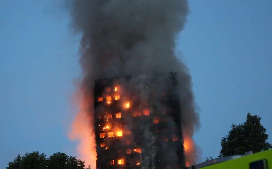 London: Nakon požara u stambenoj zgradi hospitalizirano 50 osoba