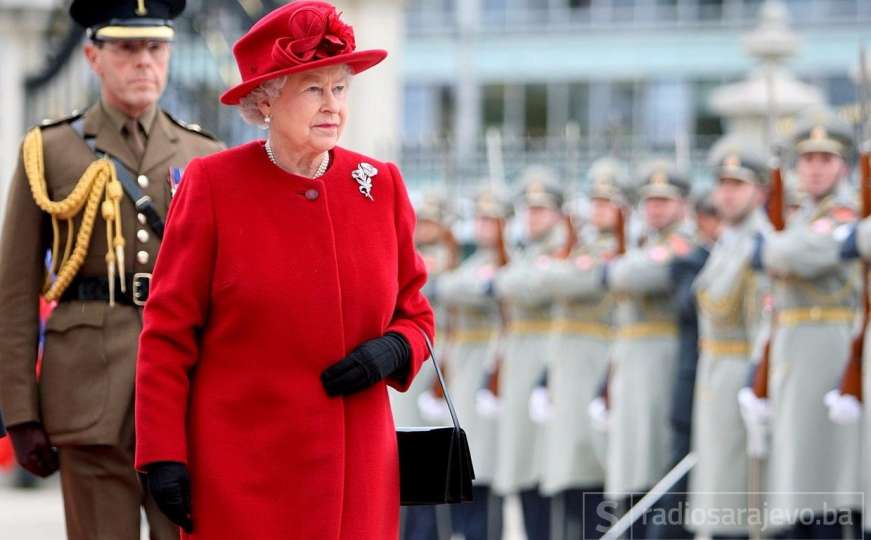 Elizabeta II: Teško je izbjeći veoma tmurno raspoloženje širom zemlje
