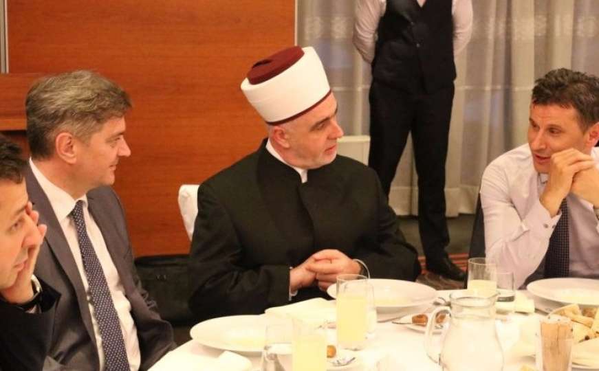 Reis Kavazović organizirao iftar za privrednike