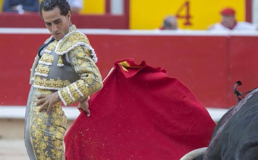 Bik usmrtio iskusnog matadora u areni na jugu Francuske