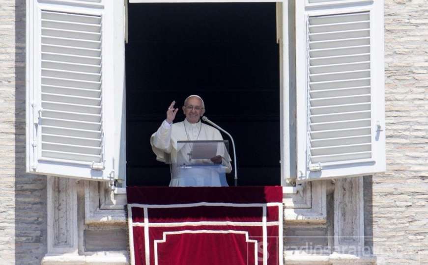 Papa Franjo se pomolio za žrtve šumskog požara u Portugalu