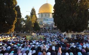 Bajram-namaz u Al-Aksi: 90 hiljada vjernika klanjalo i uzvikivalo tekbire