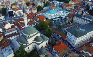 Pogledajte divnu bajramsku atmosferu u Sarajevu snimanu iz zraka