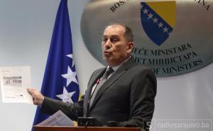 Mektić: Dodik neka objasni odakle mu 200.000 eura koje nosi u džepu