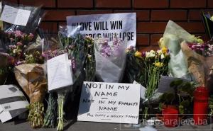 Odana počast stradalim u terorističkom napadu ispred džamije u Londonu