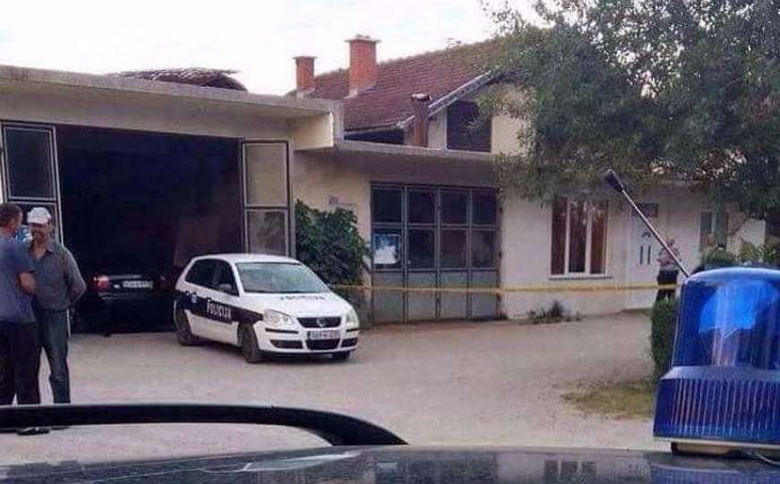 Cazinski policajac ubio suprugu pištoljem u porodičnoj kući njenog oca