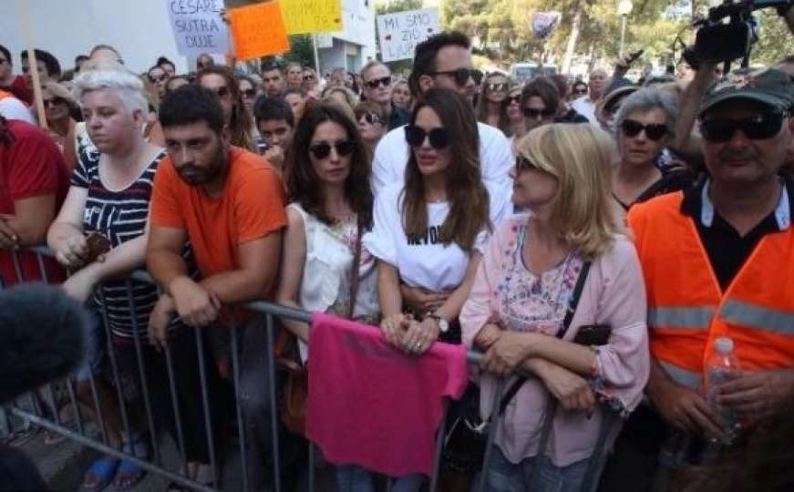 Severina na protestima: Split na nogama zbog oduzimanja djeteta majci