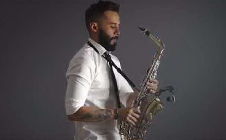 Romantični saksofon: "Despacito" na nešto drukčiji način