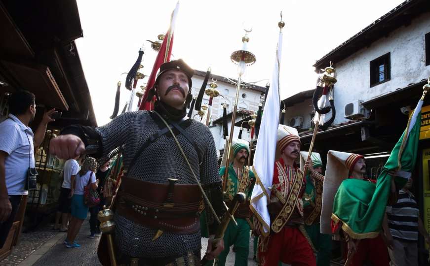 Najstariji vojni orkestar na svijetu prodefilovao Baščaršijom