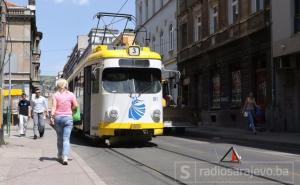 Saobraćajna nesreća u centru Sarajeva: Obustavljen tramvajski saobraćaj