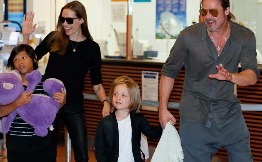 Brad i Angelina zajedno u Londonu s djecom